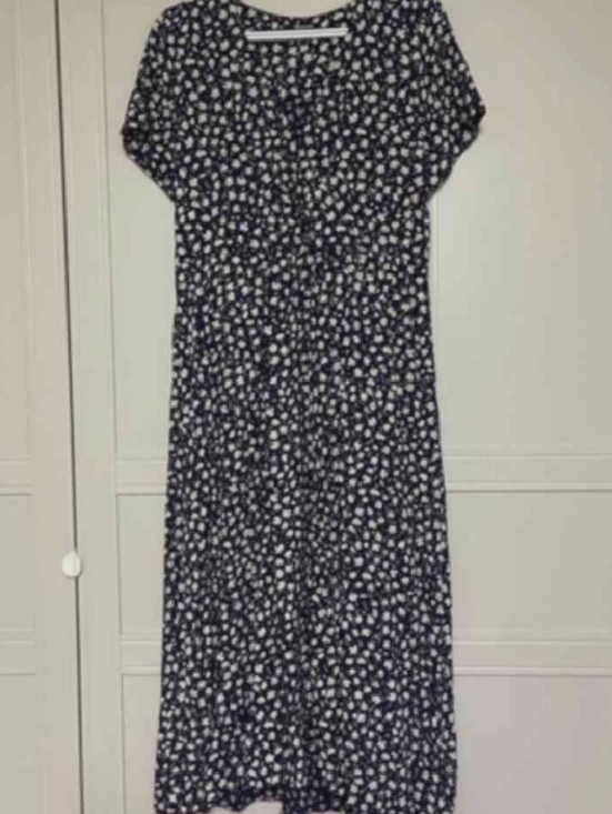 Dresses & Skirts - Navy Blue Floral Maxi Dress